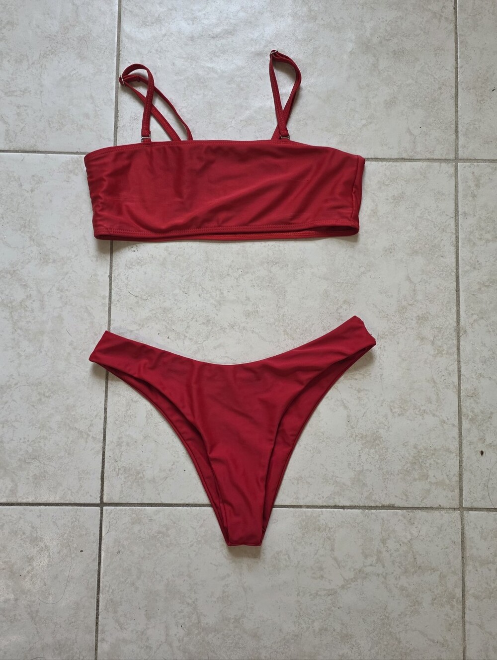 Red Bikini - Picture 4 of 5